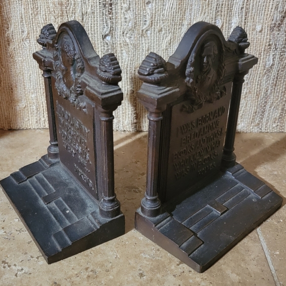 Antique Bradley & Hubbard Bookends Writer Dickens & Holmes - Picture 2 of 4